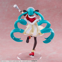 
              Sega Luminasta Hatsune Miku Christmas 2025 Figurine
            